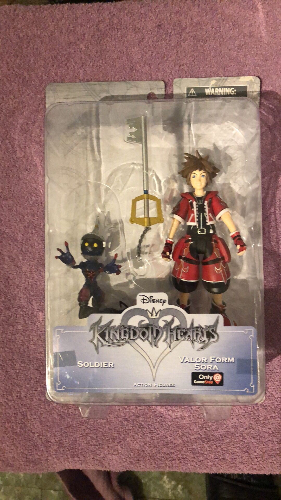 Kingdom hearts action figures valor form Sora