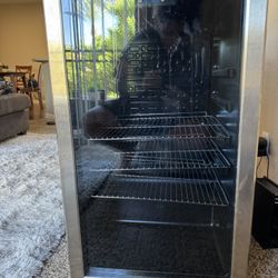 Whirlpool Wine Cooler In Perfect Condition 