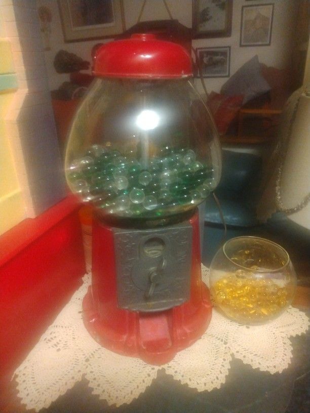 Gumball Machine With Marbles