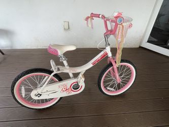 Girl’s Bicycle Excellent Condition