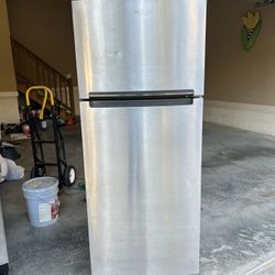 Refrigerator For Sale