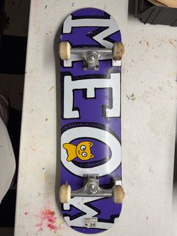8.25 Meow Skateboard barely used