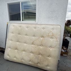 FREE Queen Mattress - Sealy Posturepedic Fenway Ultra Plush 