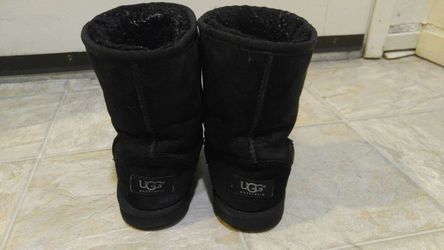 Girl Uggs