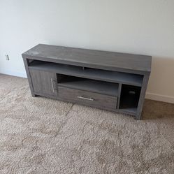 Insignia - Gaming TV Stand for Most TVs Up to 65" - Gray