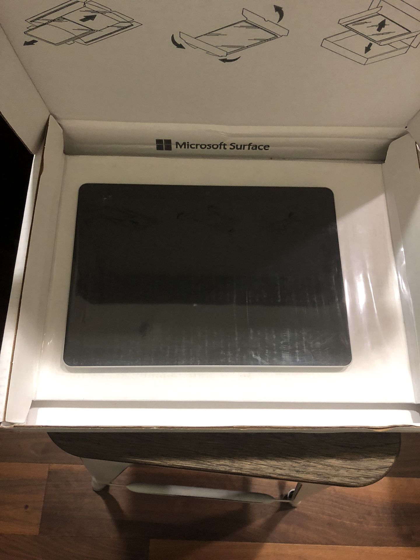 Microsoft Surface Go 64gb Tablet and Charger Only New