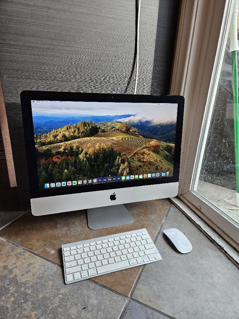🌟 Like New 21" iMac – LOADED w/ Pro Apps – i5 / 8GB / 256GB SSD – Irvine