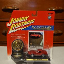 Johnny Lightning 30th Anniversary 1970 Chevrolet Corvette