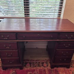 Antique Desk w/7 Drawers *Some Surface Scratches 