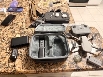 Dji mini 2 fly more combo in brand new condition