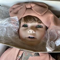 Savanah World  Gallery Doll Collection