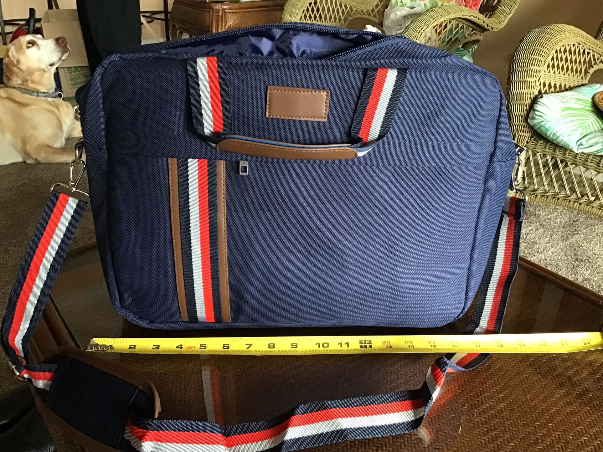 Brand New~~Laptop~IPad Navy with stripes Bag With Shoulder Straps
