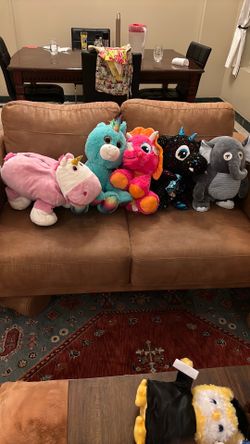 Various mythical animals, large