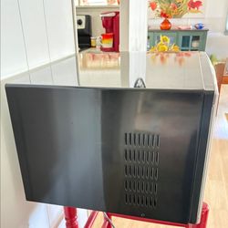 2.0 cubic feet microwave