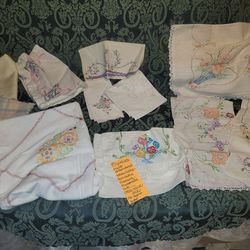 15 Piece Mostly Embroidered Tablecloths Tea Towels & Runners