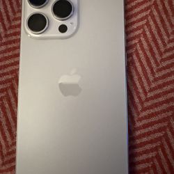 iPhone 15 Pro Max
