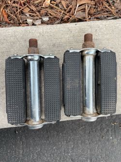 Vintage Bicycle Pedals USA & Germany Steel Rubber Block Classic Bike