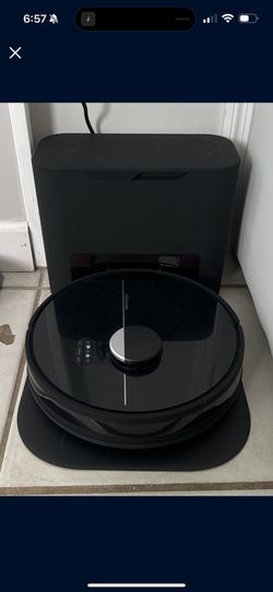 Dustin bobsweep Vaccuum Robot