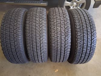 Set de 4 Llantas LT245 75 17 michelín Nuevas