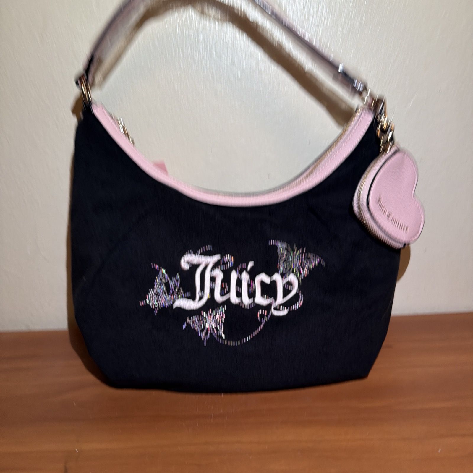 Juicy Couture Wingin It Hobo Bag With Wallet Liquorice/pink