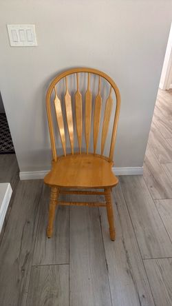 Wood Windsor Dining Chair