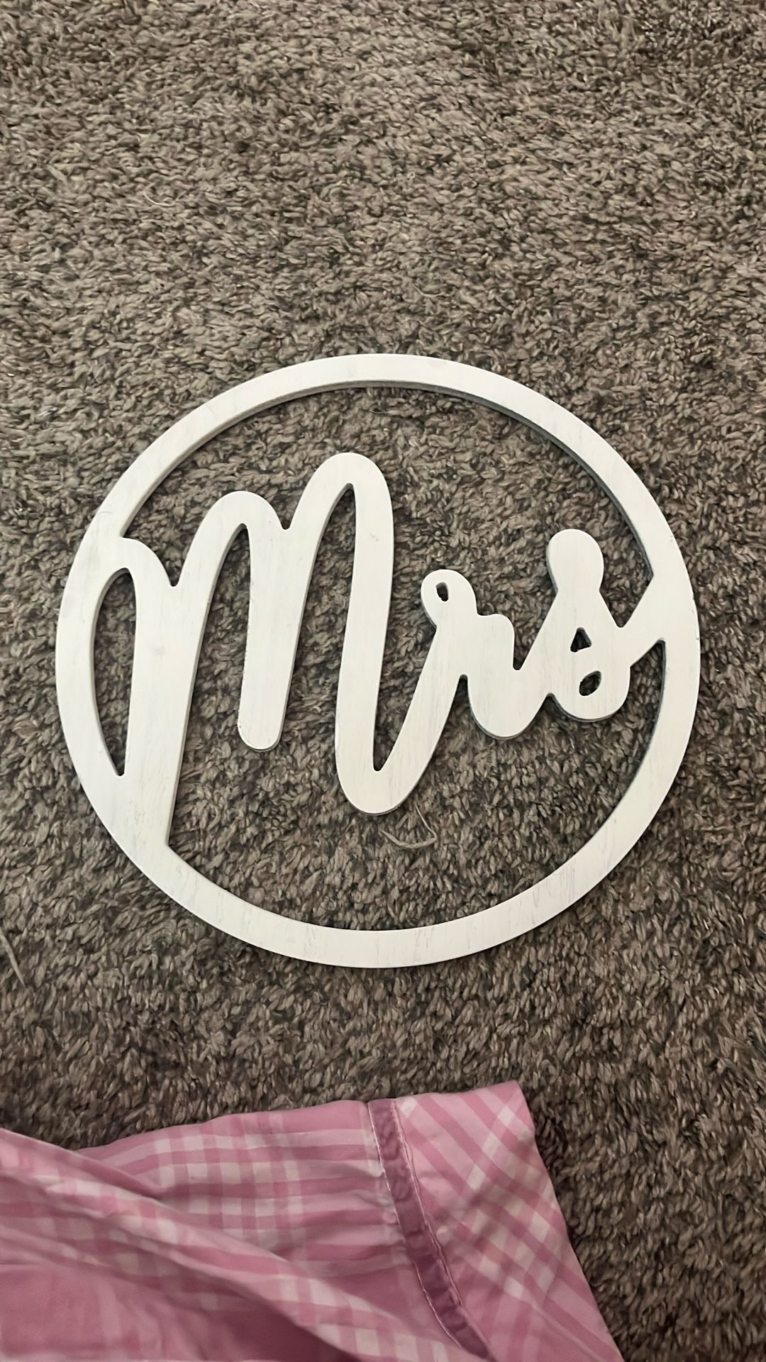 Mrs Sign x2