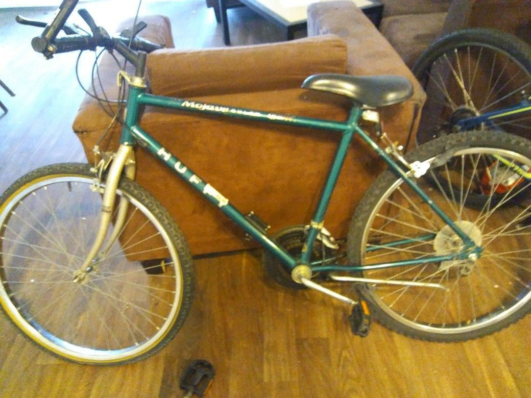 Huffy Mojave Gulch 15 SPD Mountain Bike read description for
