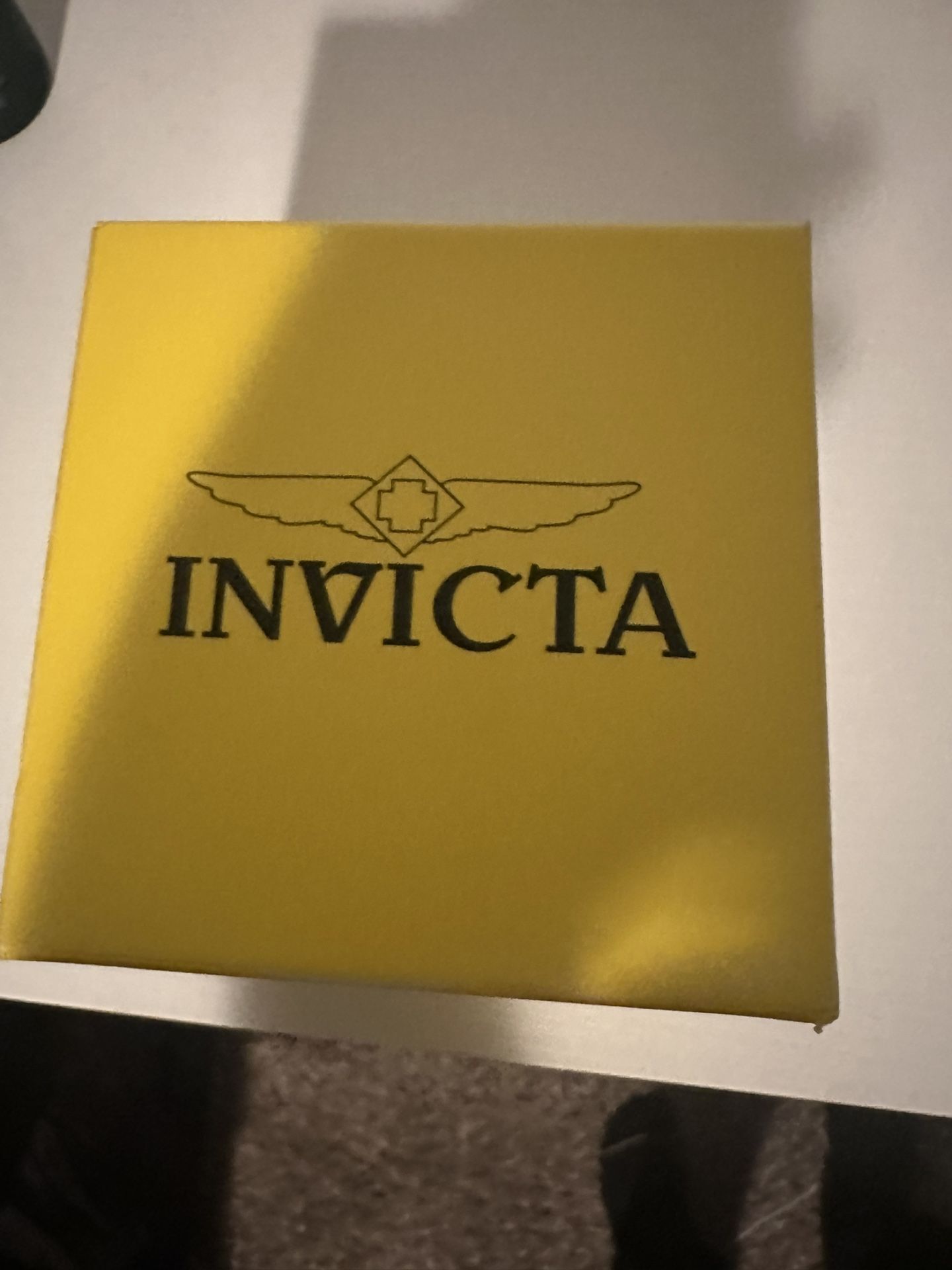 Invicta Profesional 660ft-200m Water Resistant