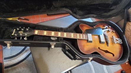 IBANEZ MODEL AFV10A ARTCORE VINTAGE HOLLOWBODY FINISH 	
TOBACCO BURST GLOSS 
TRANSPARENT COLOR.