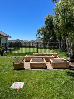 Custom Order Best Most Beautiful Cedar Redwood Planter Box Garden Bed Restaurant Privacy Wood wall