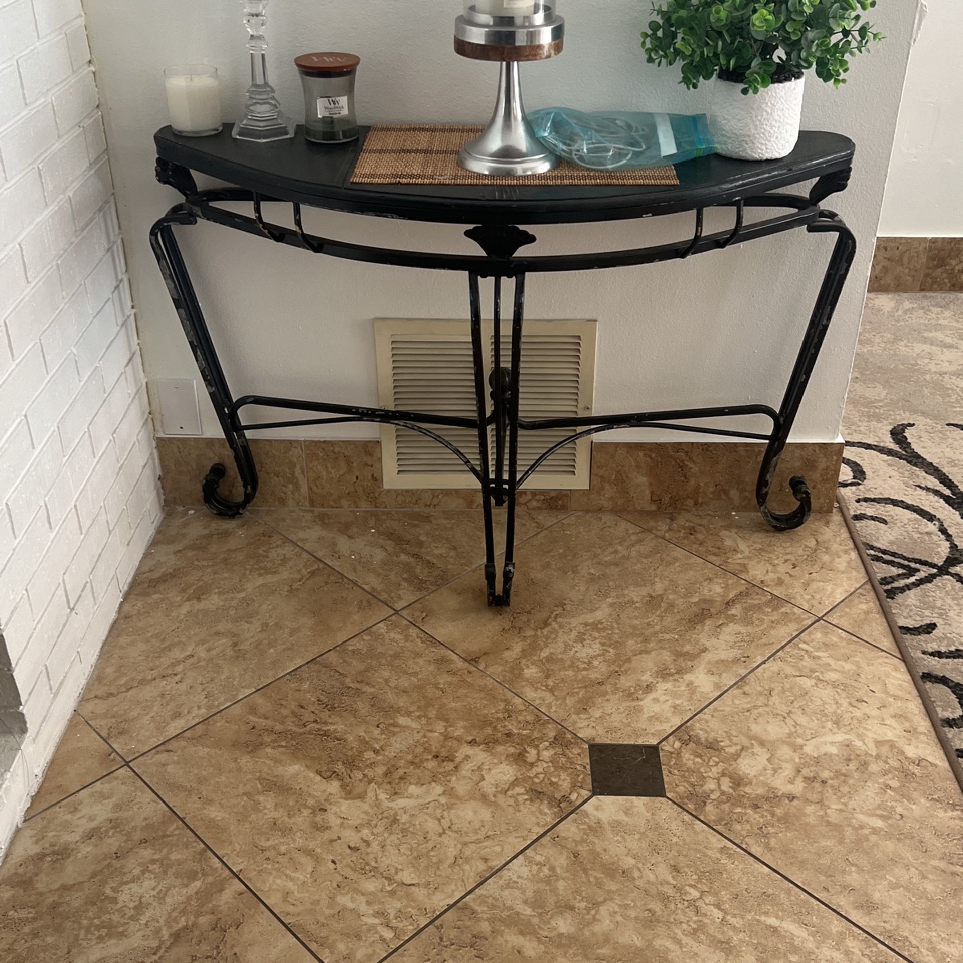 Console entry table