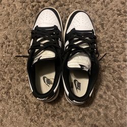 Black/white Dunks