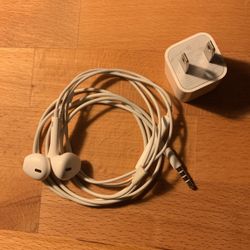 iPhone Headset And Power Adapter