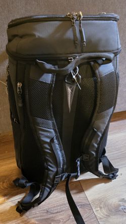 Titan Backpack Cooler Color Black - NEW