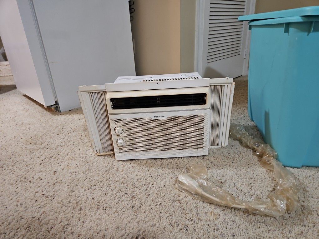 Small Window Air Conditioner