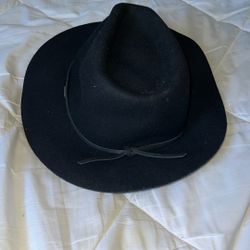 Black BRIXTON hat