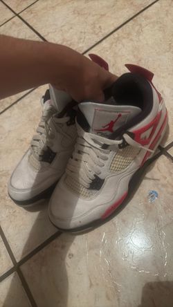 Jordan 4 red cement size 9