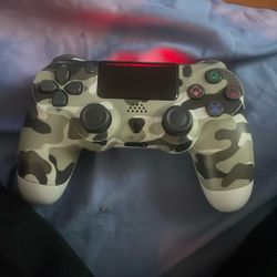 PS 4 CONTROLLER