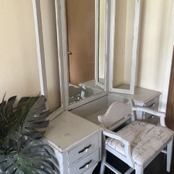 Refinished Makeup Vanity With Mirror