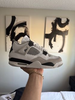 AIR JORDAN 4 ‘MILITARY BLACK’