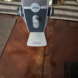 Microphone Used Like Twice 