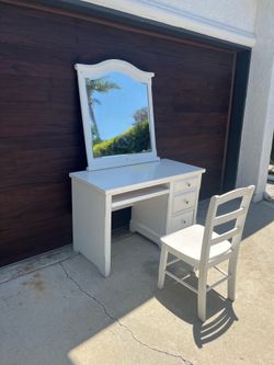 Vanity Desk Set