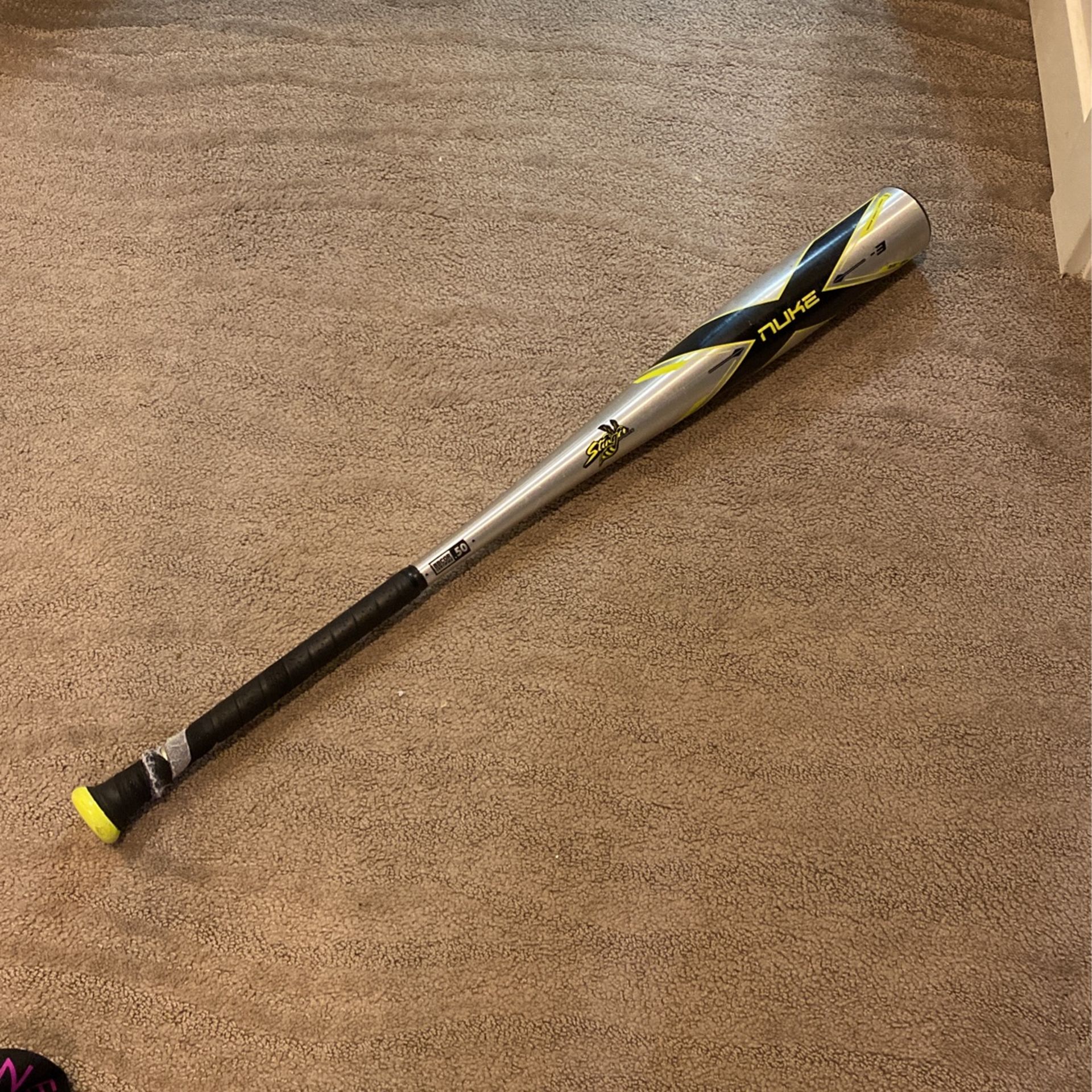 Stinger Nuke BBCOR bat