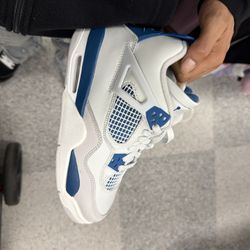 Jordan 4s 