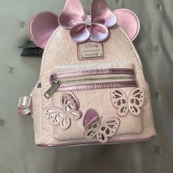 Disney Backpack Lounge Fly
