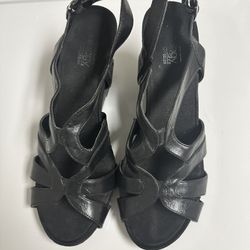 Wedge Black Sandals