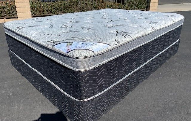 Queen Ortho Bamboo Pillow Top!!