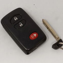 Toyota Prius Corolla Camry Lexus  Keys Llaves Controles 