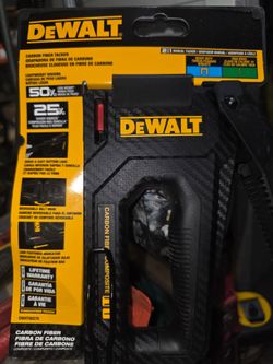 DeWalt Carbon Fiber 2-in-1 Manual Tacker DWHT80276