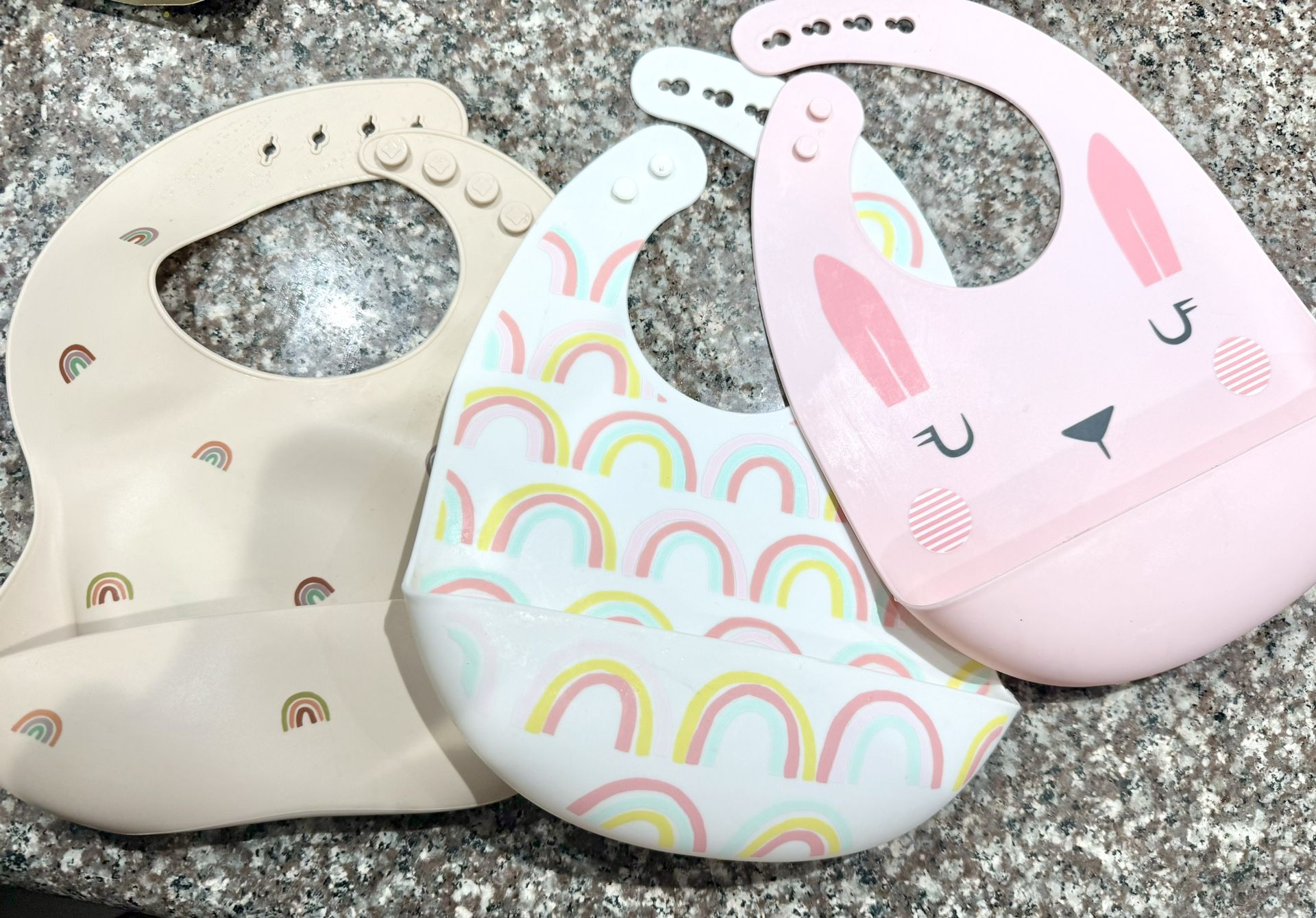 3 Silicone Bibs Cloud Island And Mushie 